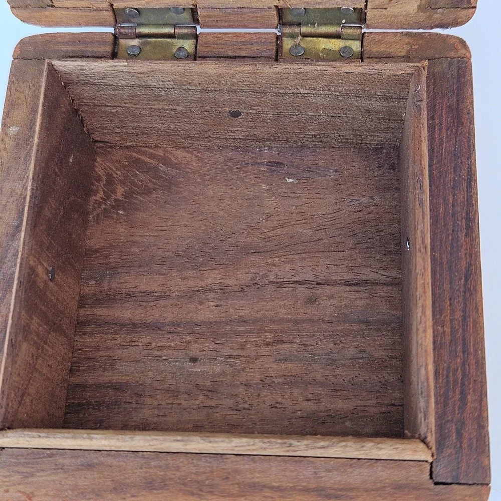 Vintage Hand Carved Wooden Trinket Box Floral India Hinged Jewelry‎ Rustic Boho